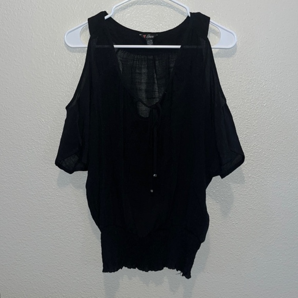 Guess XS cold shoulder top